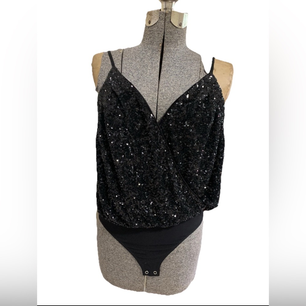 Express Black Sequin Bodysuit V-Neck  Sleeveless Size Small Party Holiday NEW
